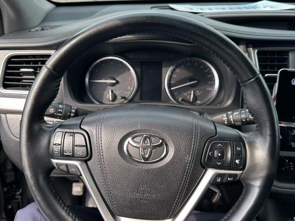 Toyota Highlander III (XU50) Рестайлинг с пробегом 2016 года, цена 4 070 000 рублей, 87601 км, внедорожник, Автокод Объявления