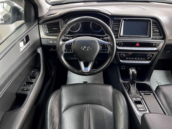 Hyundai Sonata VII (LF) Рестайлинг с пробегом 2017 года, цена 1 695 000 рублей, 168208 км, седан, Автокод Объявления