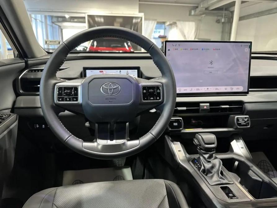 Toyota RAV4 VI (XA60) Челябинск  - изображение 10
