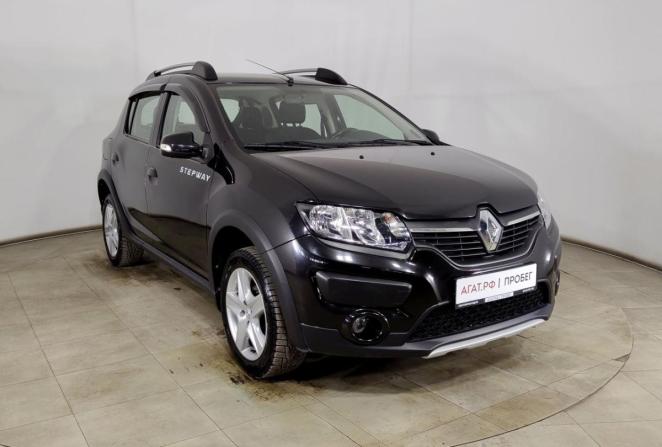 Renault Sandero II с пробегом 2015 года, цена 935 000 рублей, 91780 км, хэтчбек, Автокод Объявления