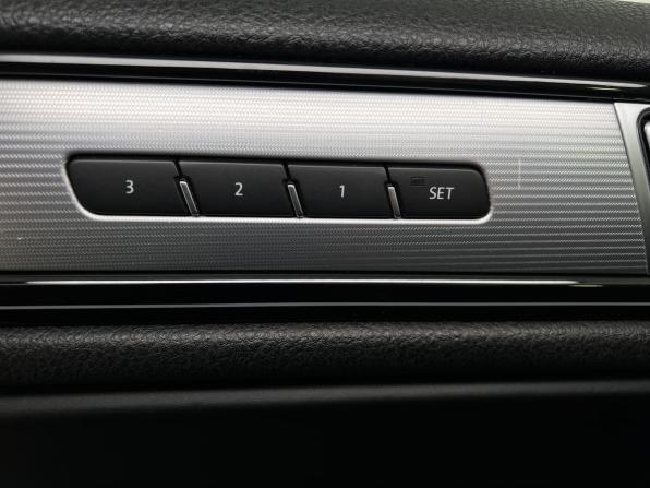 Volkswagen Touareg II Рестайлинг с пробегом 2015 года, цена 3 290 000 рублей, 150000 км, внедорожник, Автокод Объявления