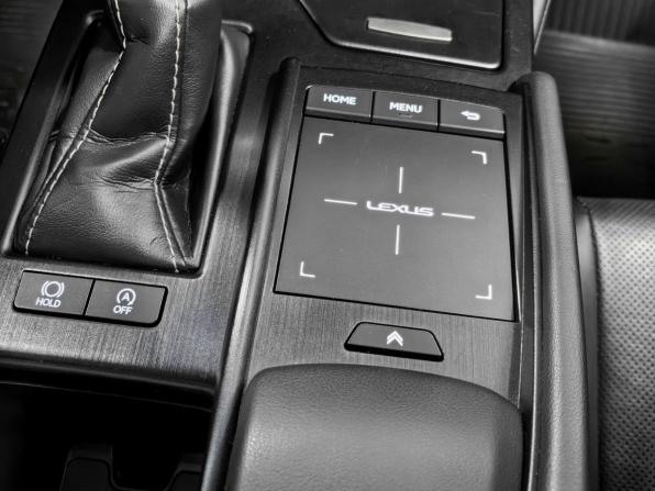 Lexus ES VII с пробегом 2019 года, цена 4 090 000 рублей, 63000 км, седан, Автокод Объявления