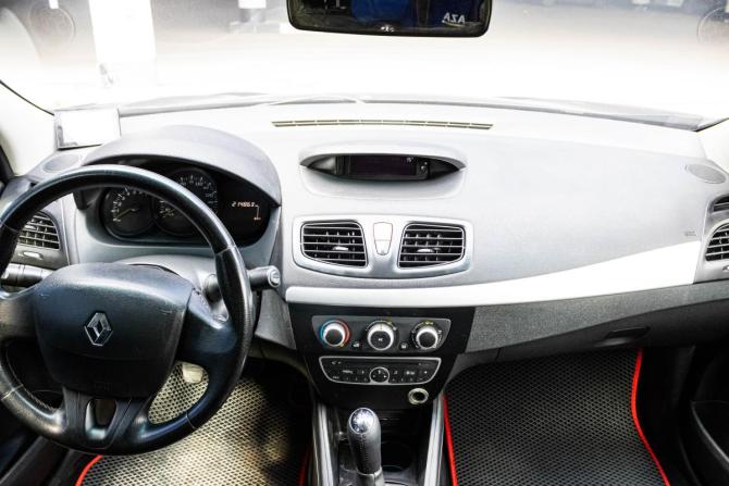 Renault Fluence I с пробегом 2011 года, цена 649 000 рублей, 214863 км, седан, Автокод Объявления