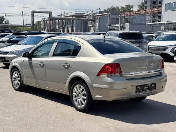 Opel Astra H Рестайлинг с пробегом 2007 года, цена 316 000 рублей, 285677 км, седан, Автокод Объявления