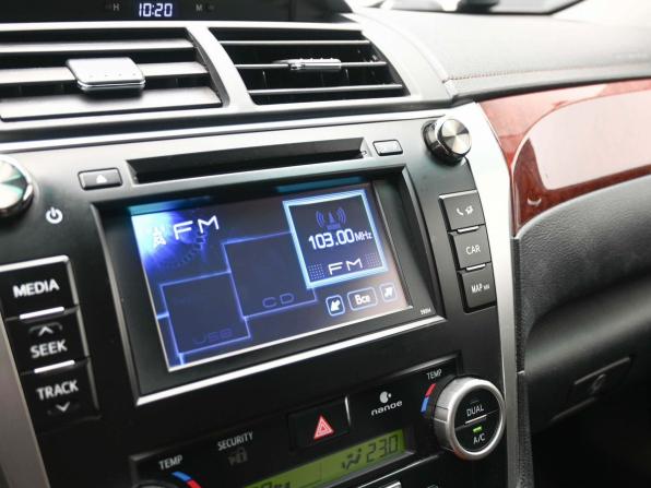 Toyota Camry VII (XV50) с пробегом 2014 года, цена 1 899 900 рублей, 111876 км, седан, Автокод Объявления