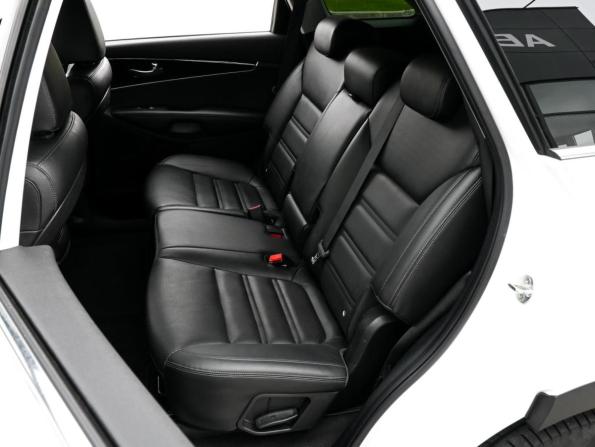 Kia Sorento III Prime Рестайлинг с пробегом 2018 года, цена 2 679 000 рублей, 193585 км, внедорожник, Автокод Объявления