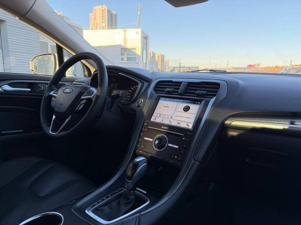 Ford Mondeo V с пробегом 2017 года, цена 1 375 000 рублей, 187000 км, седан, Автокод Объявления