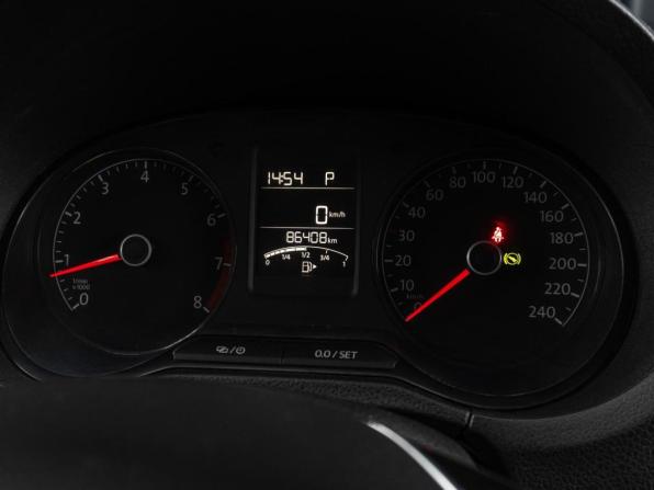 Volkswagen Polo V Рестайлинг с пробегом 2017 года, цена 1 099 000 рублей, 86408 км, седан, Автокод Объявления