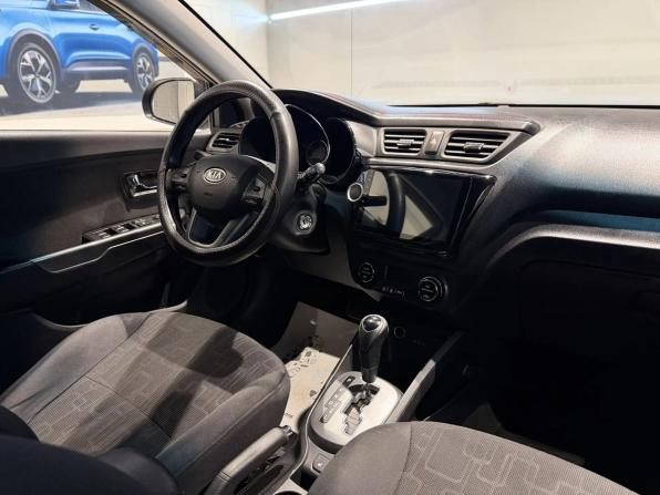 Kia Rio III с пробегом 2012 года, цена 799 000 рублей, 220000 км, седан, Автокод Объявления