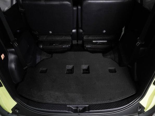 Toyota Sienta II Рестайлинг с пробегом 2021 года, цена 1 605 000 рублей, 67369 км, компактвэн, Автокод Объявления