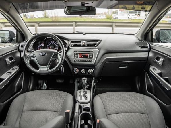 Kia Rio III Рестайлинг с пробегом 2017 года, цена 1 098 000 рублей, 128660 км, седан, Автокод Объявления