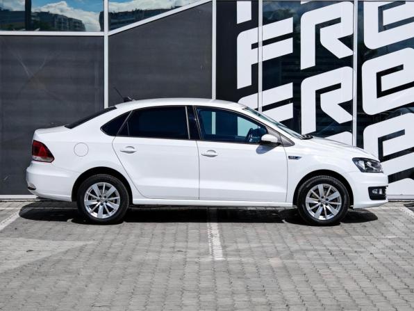 Volkswagen Polo V Рестайлинг с пробегом 2018 года, цена 1 250 000 рублей, 143615 км, седан, Автокод Объявления