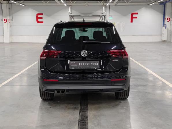 Volkswagen Tiguan II с пробегом 2018 года, цена 2 560 000 рублей, 142519 км, внедорожник, Автокод Объявления