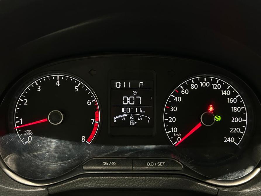 Volkswagen Polo V Рестайлинг Санкт-Петербург  - изображение 14