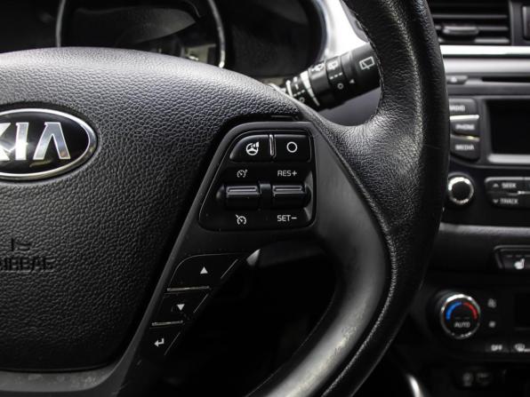 Kia Ceed II Рестайлинг с пробегом 2018 года, цена 1 449 000 рублей, 93165 км, универсал, Автокод Объявления