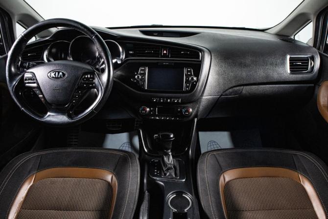 Kia Ceed II Рестайлинг с пробегом 2016 года, цена 1 419 000 рублей, 114641 км, универсал, Автокод Объявления