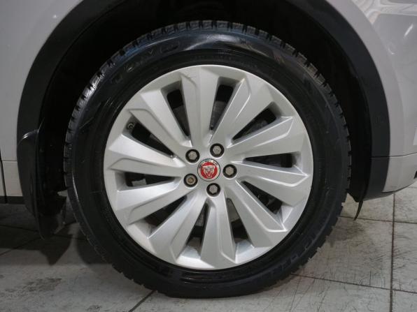 Jaguar E-Pace I с пробегом 2018 года, цена 3 399 800 рублей, 110000 км, внедорожник, Автокод Объявления