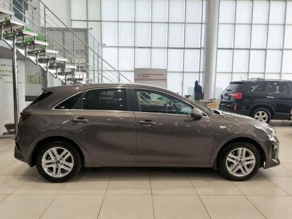 Kia Ceed III с пробегом 2019 года, цена 1 643 000 рублей, 137702 км, хэтчбек, Автокод Объявления
