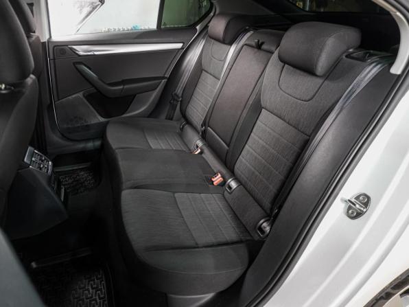 Skoda Octavia III (A7) с пробегом 2015 года, цена 1 379 000 рублей, 208552 км, лифтбек, Автокод Объявления