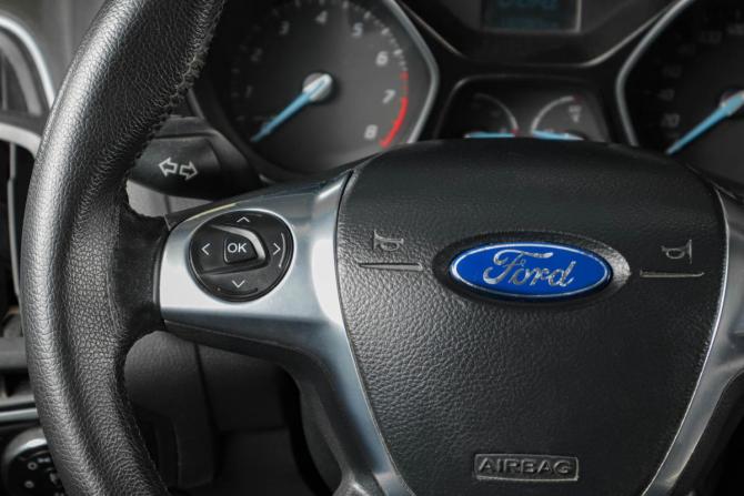 Ford Focus III с пробегом 2012 года, цена 849 000 рублей, 182000 км, хэтчбек, Автокод Объявления