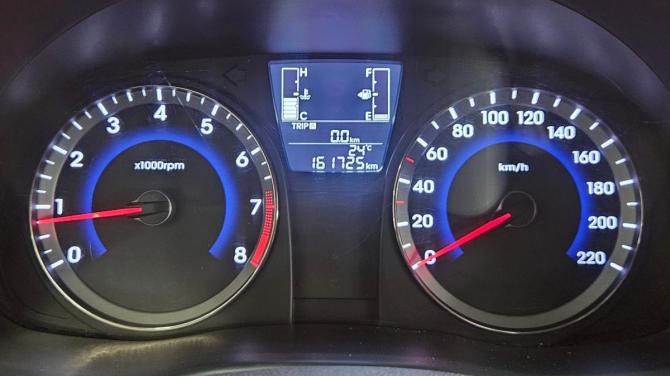 Hyundai Solaris I Рестайлинг с пробегом 2015 года, цена 990 000 рублей, 161422 км, седан, Автокод Объявления