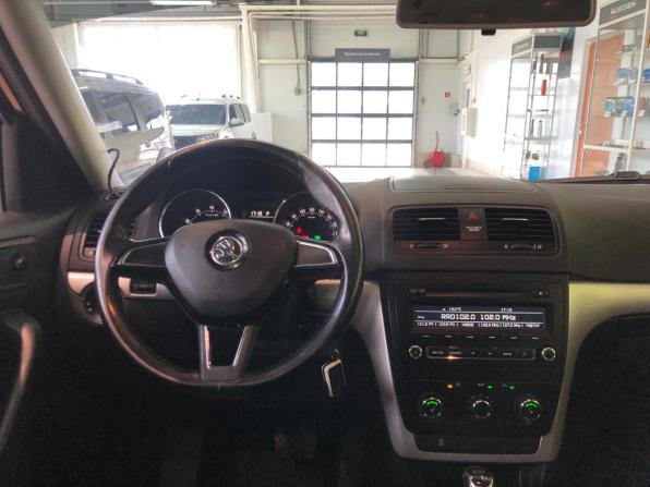 Skoda Yeti I Рестайлинг с пробегом 2014 года, цена 1 200 000 рублей, 164241 км, внедорожник, Автокод Объявления