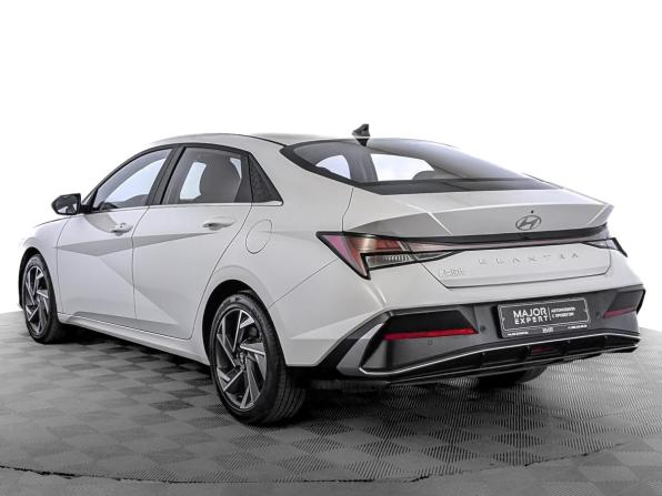 Hyundai Elantra VII (CN7) Рестайлинг с пробегом 2023 года, цена 2 049 000 рублей, 40500 км, седан, Автокод Объявления