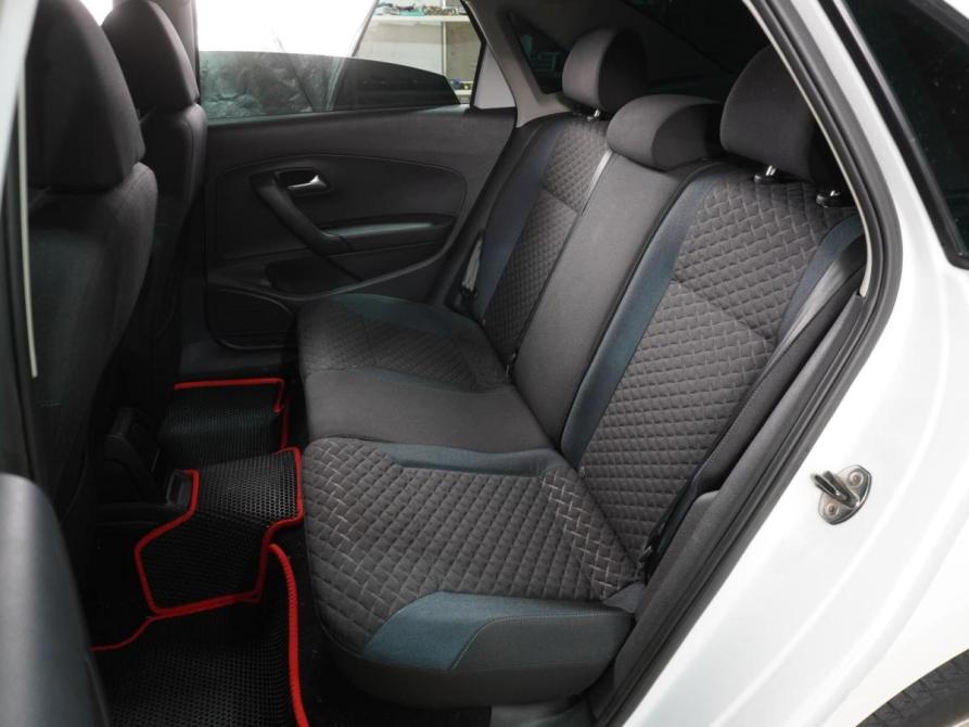 Volkswagen Polo V Рестайлинг Воронеж  - изображение 9