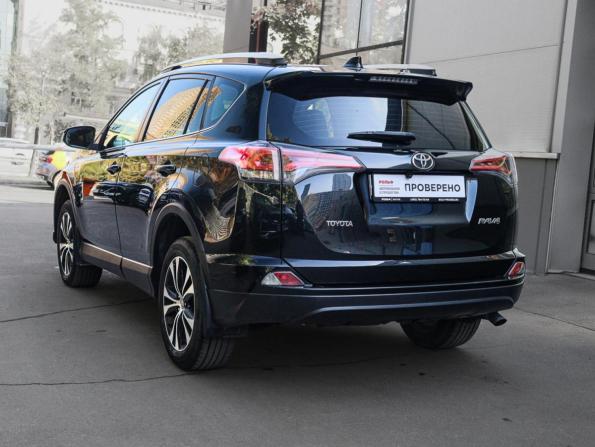 Toyota RAV4 IV (XA40) Рестайлинг с пробегом 2016 года, цена 2 400 000 рублей, 119006 км, внедорожник, Автокод Объявления