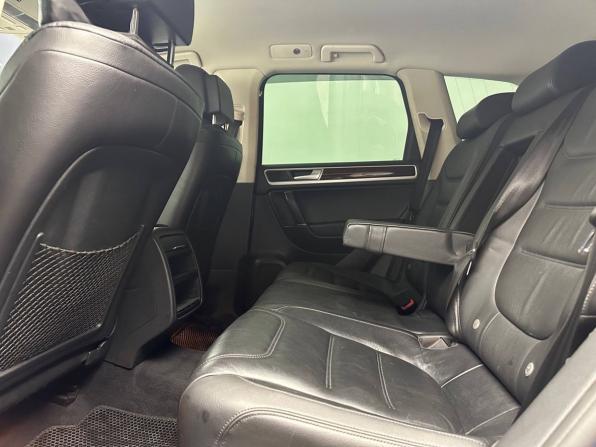 Volkswagen Touareg II Рестайлинг с пробегом 2015 года, цена 2 299 000 рублей, 217555 км, внедорожник, Автокод Объявления