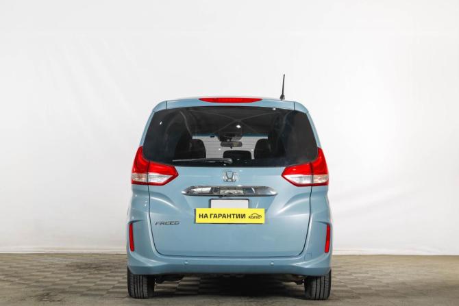Honda Freed II Рестайлинг с пробегом 2020 года, цена 1 799 000 рублей, 108000 км, компактвэн, Автокод Объявления
