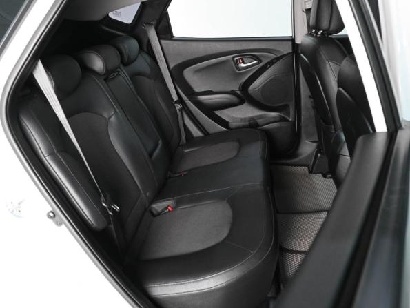 Hyundai ix35 I Рестайлинг с пробегом 2014 года, цена 1 699 000 рублей, 114827 км, внедорожник, Автокод Объявления