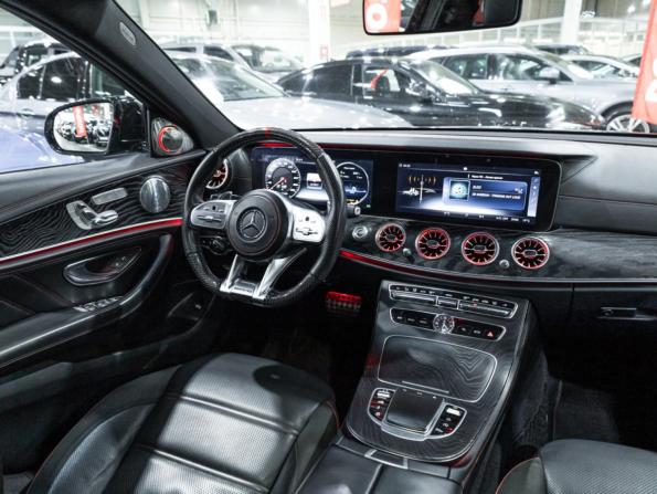 Mercedes-Benz E-Класс AMG V (W213) с пробегом 2017 года, цена 3 099 585 рублей, 211509 км, седан, Автокод Объявления