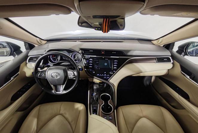 Toyota Camry VII (XV50) Рестайлинг 2 с пробегом 2018 года, цена 3 090 000 рублей, 78142 км, седан, Автокод Объявления