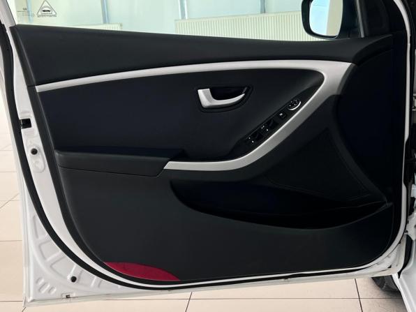 Hyundai i30 II с пробегом 2014 года, цена 979 000 рублей, 165447 км, хэтчбек, Автокод Объявления