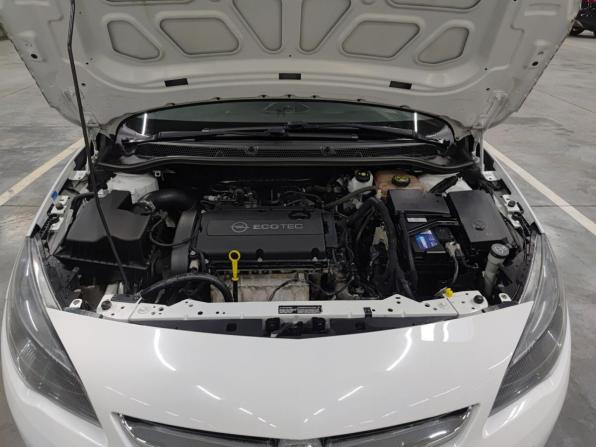 Opel Astra J Рестайлинг с пробегом 2014 года, цена 799 000 рублей, 97932 км, хэтчбек, Автокод Объявления