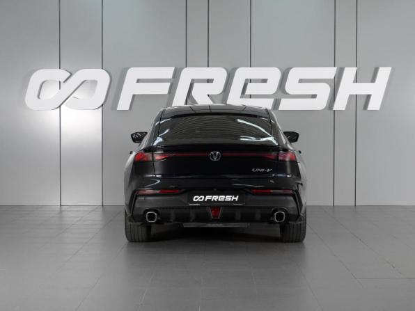 Changan UNI-V I с пробегом 2023 года, цена 2 325 000 рублей, 26824 км, лифтбек, Автокод Объявления