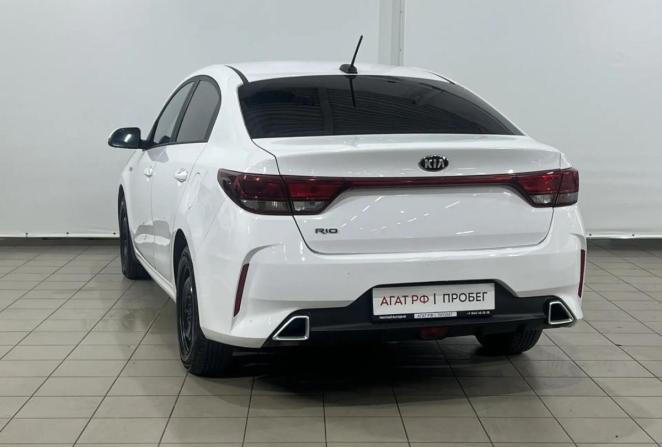 Kia Rio IV Рестайлинг (Global market) с пробегом 2021 года, цена 1 375 000 рублей, 99243 км, седан, Автокод Объявления