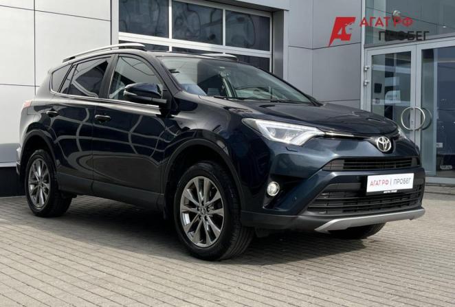Toyota RAV4 IV (XA40) Рестайлинг с пробегом 2018 года, цена 2 730 000 рублей, 135614 км, внедорожник, Автокод Объявления
