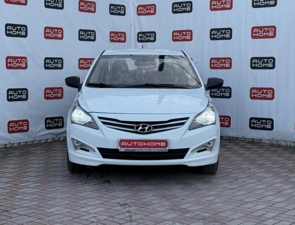Hyundai Solaris I Рестайлинг с пробегом 2015 года, цена 714 990 рублей, 224000 км, седан, Автокод Объявления