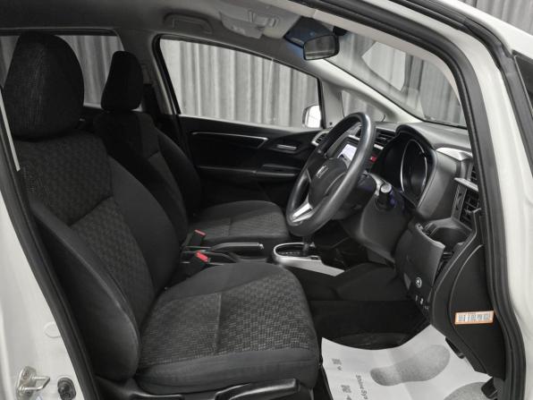 Honda Fit III с пробегом 2017 года, цена 930 000 рублей, 117000 км, хэтчбек, Автокод Объявления
