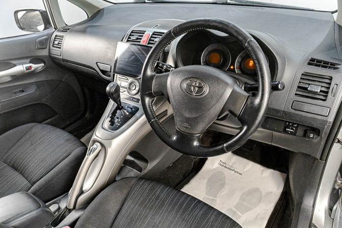 Toyota Auris I с пробегом 2007 года, цена 749 000 рублей, 205000 км, хэтчбек, Автокод Объявления