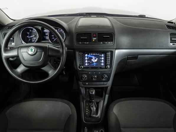 Skoda Yeti I с пробегом 2013 года, цена 849 000 рублей, 273962 км, внедорожник, Автокод Объявления