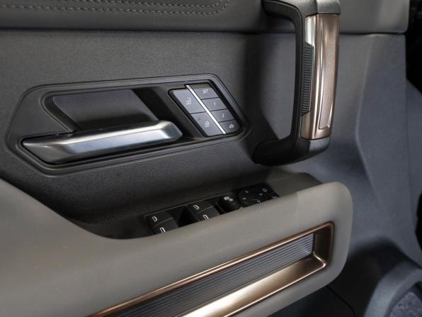 GMC Hummer EV с пробегом 2024 года, цена 18 900 000 рублей, 11 км, внедорожник, Автокод Объявления