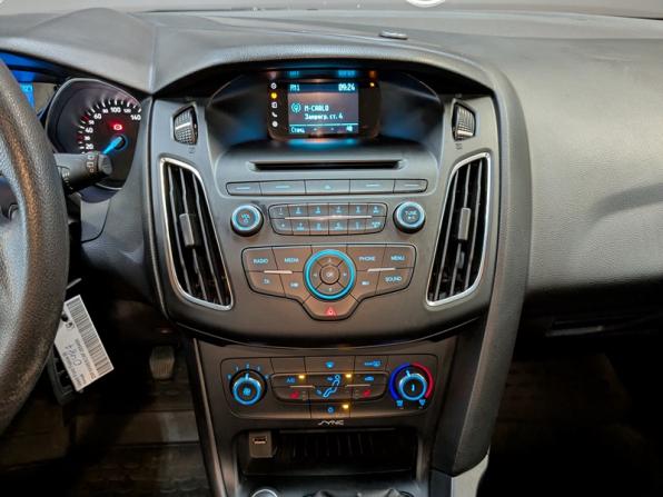 Ford Focus III Рестайлинг с пробегом 2015 года, цена 1 050 000 рублей, 132700 км, универсал, Автокод Объявления