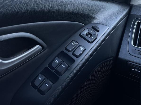 Hyundai ix35 I с пробегом 2012 года, цена 1 120 000 рублей, 169123 км, внедорожник, Автокод Объявления