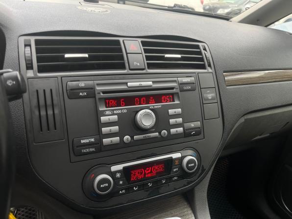 Ford C-MAX I Рестайлинг с пробегом 2009 года, цена 419 000 рублей, 300000 км, минивэн, Автокод Объявления