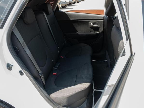 Kia Rio III с пробегом 2015 года, цена 1 265 000 рублей, 169566 км, хэтчбек, Автокод Объявления