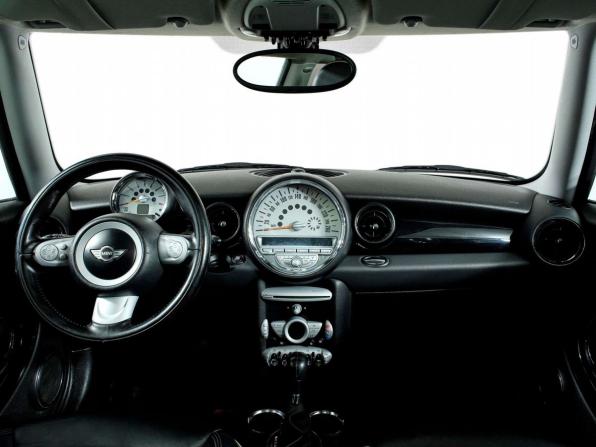 Mini Hatch II (R56) с пробегом 2010 года, цена 798 000 рублей, 257518 км, хэтчбек, Автокод Объявления