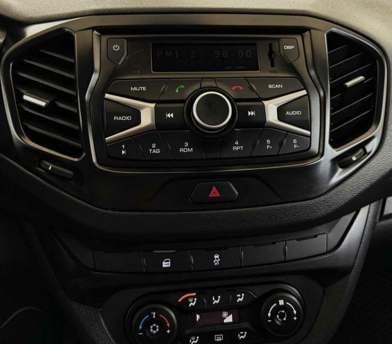 Lada (ВАЗ) Vesta I Москва  - изображение 7